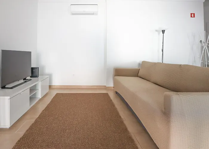 Encosta Vista Salgados - By Bedzy 빌라 *